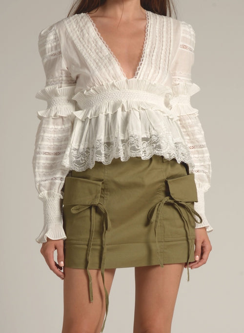 90124 WHITE RUFFLE PLEATED WAIST TOP